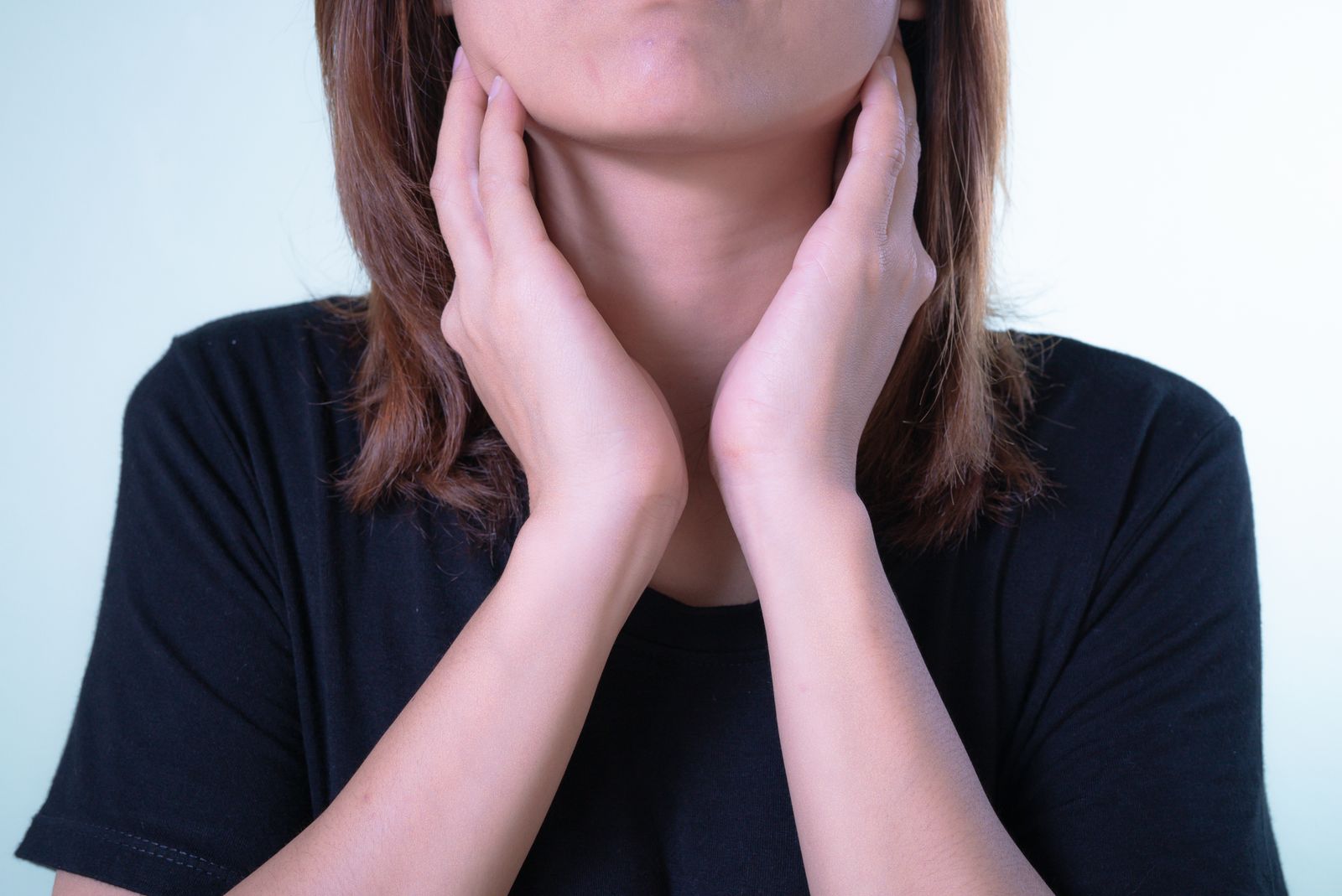 TCM for Hyperthyroidism and Graves' Disease: Yin Deficiency with Fire, the Seaweed-Iodine Question, Herbal and Acupuncture Evidence, and Antithyroid Drug Safety (2026 Guide)